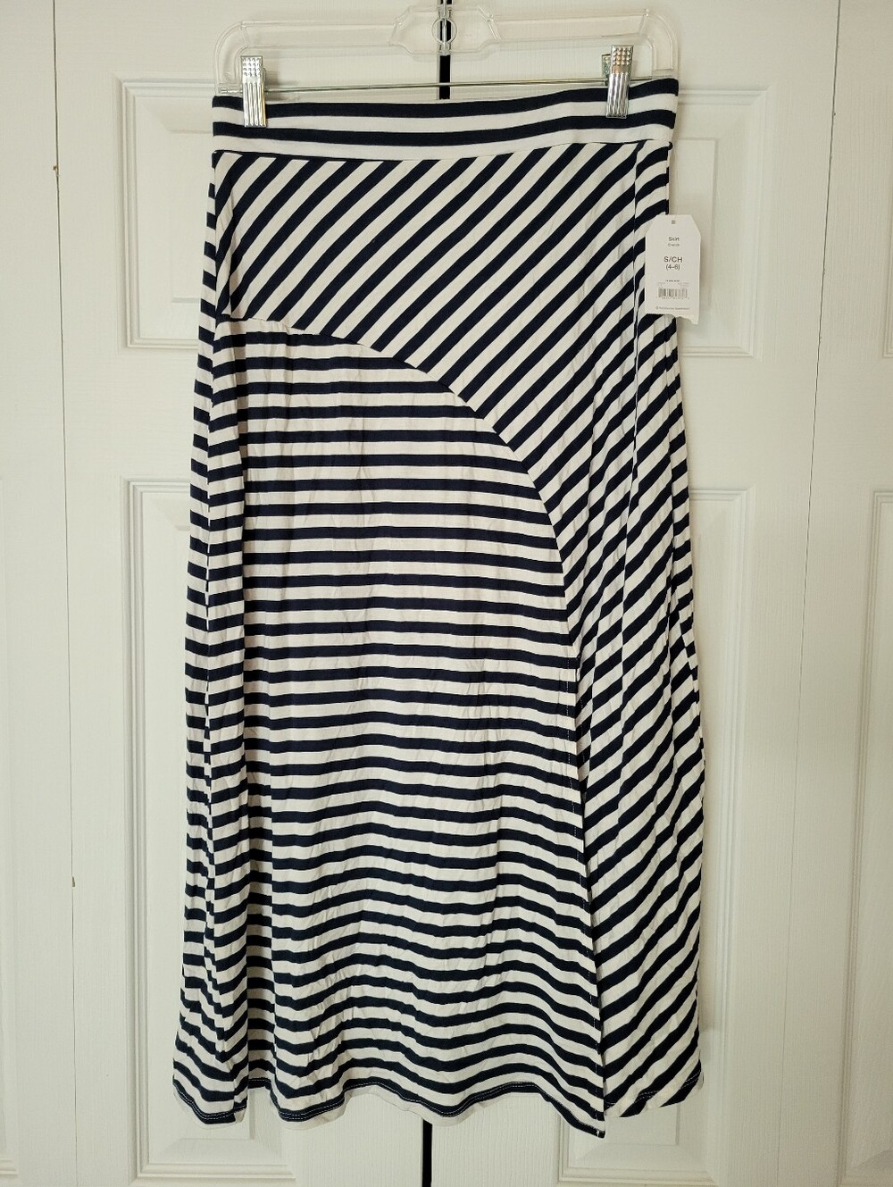 Time and Tru Navy White striped Skirt size small 4-6 New with tags